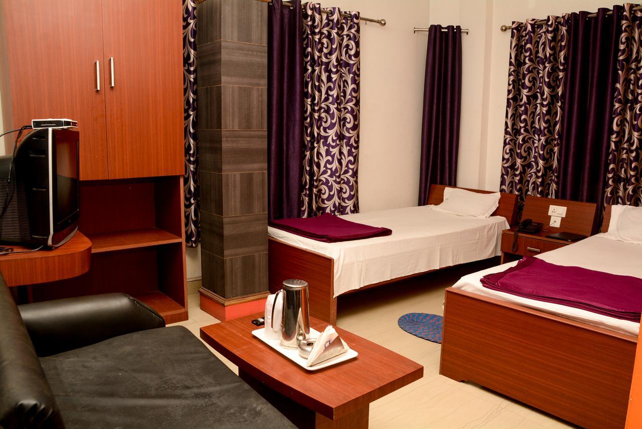 Hotel Galaxy International Koch Bihar Экстерьер фото